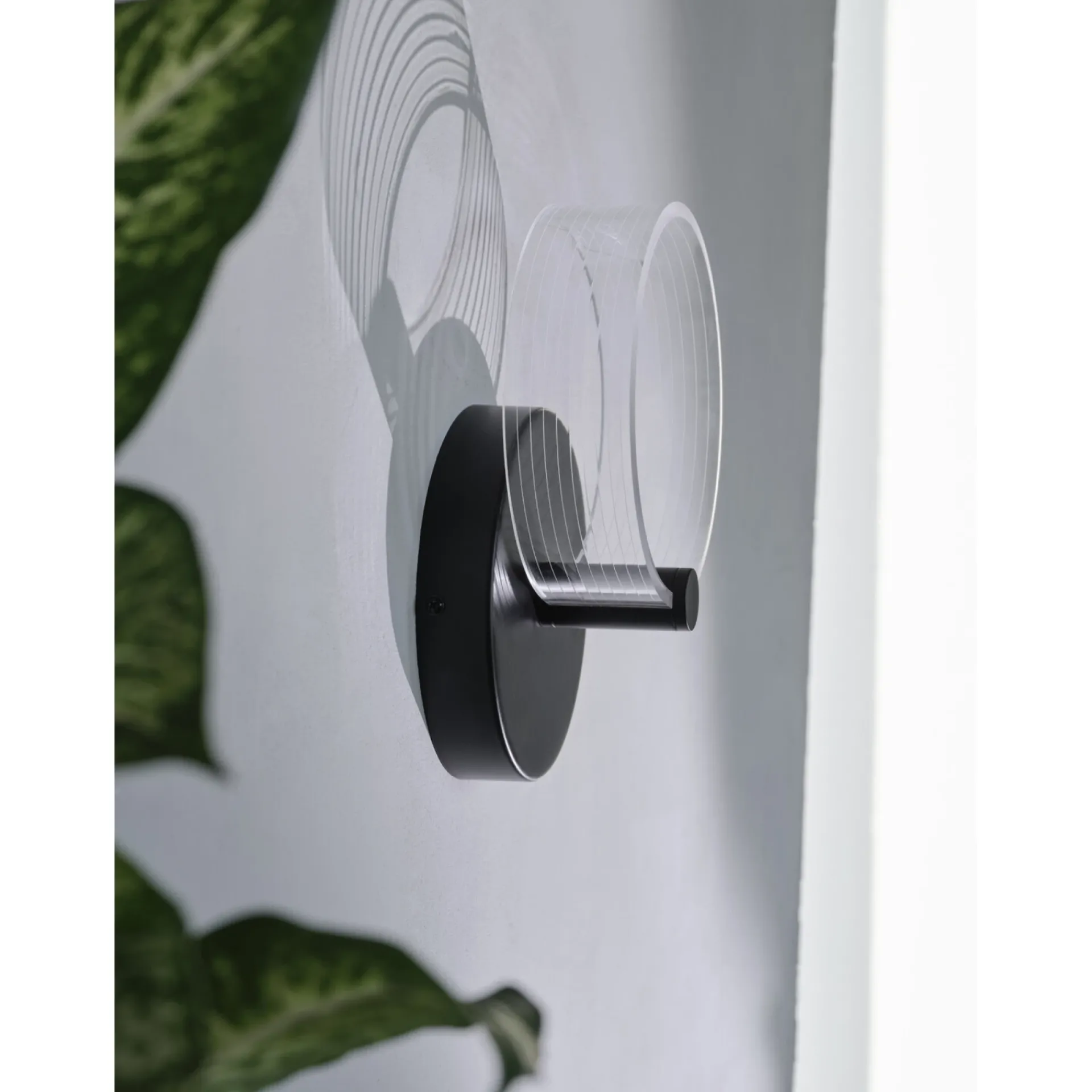 DECOR CIRCLE VÆGLAMPE 8W SORT|LEDVANCE Hot