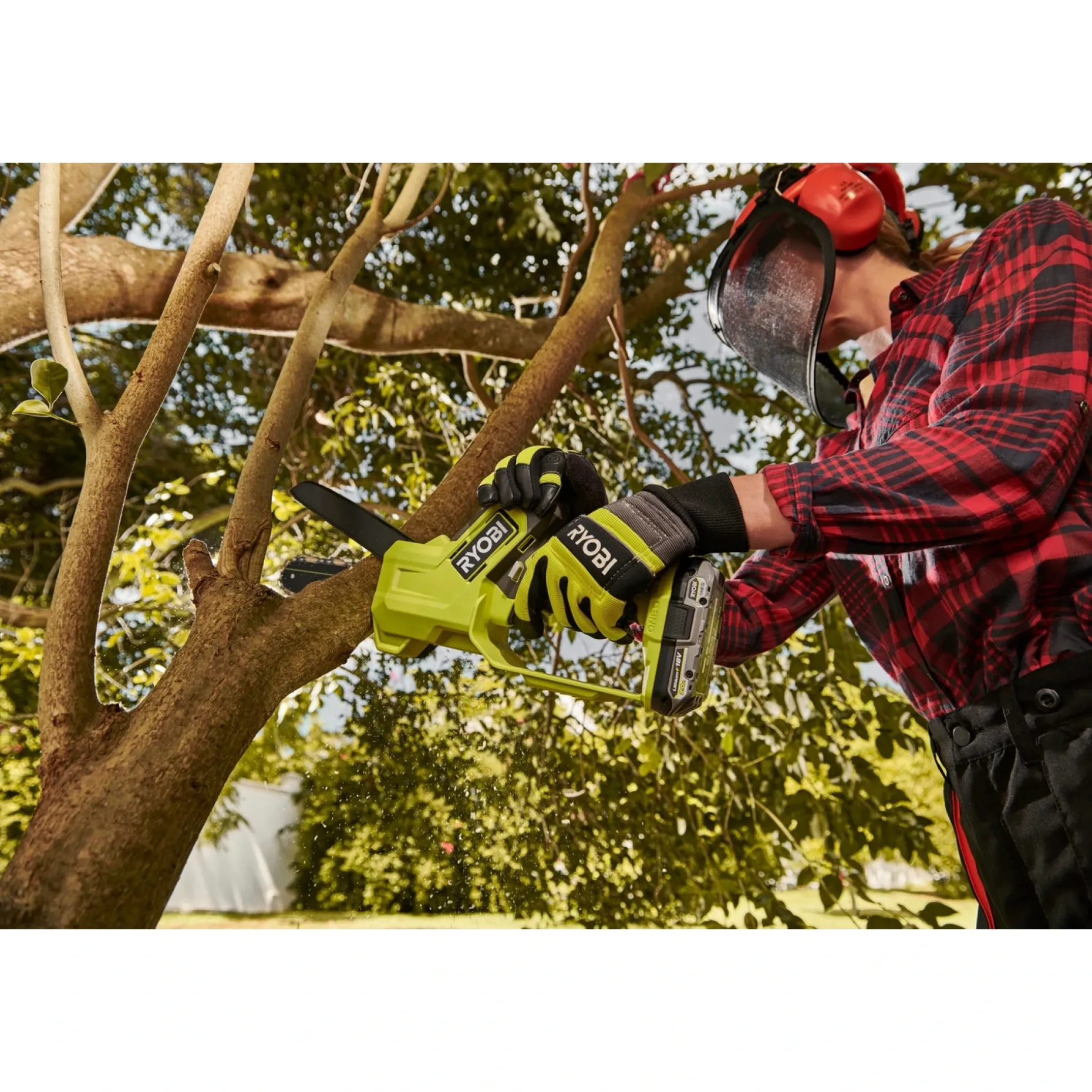 RYOBI GRENSAV AKKU 15 CM MED BATTERI OG LADER