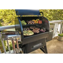 IRONWOOD 650 TRÆPILLEGRILL SORT|Traeger Online